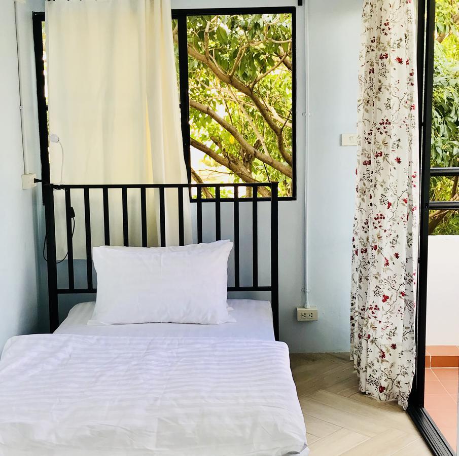 Niitra Hostel Ban Khlong Nang Li Luaran gambar